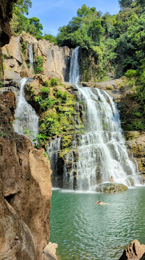 Nauyaca Waterfall
